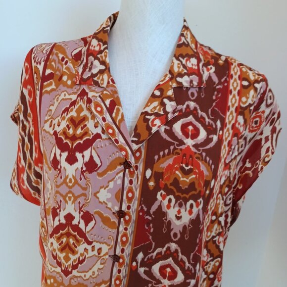 Cupcakes & Cashmere Top Ikat Aztec Print Short Sleeve Camp Shirt Womens Medium - Picture 4 of 15